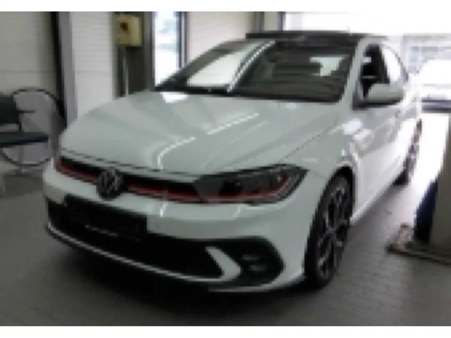 Volkswagen Polo 2.0 TSI DSG GTI Navi IQ.Light DAB+ FrontAss Weiß - 2