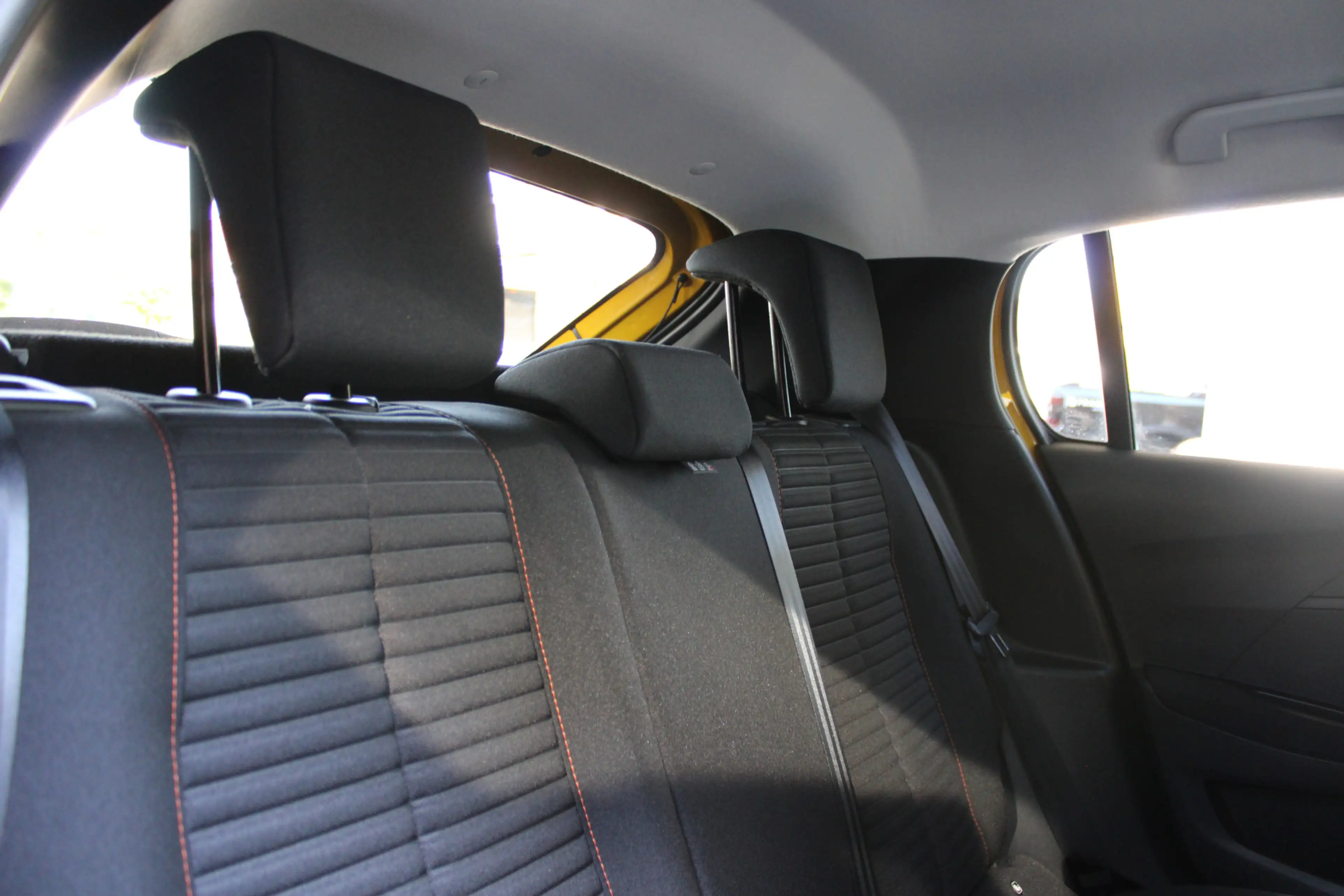 Peugeot e-208 EV Active Pack 50 kWh | PDC Achter — photo 39