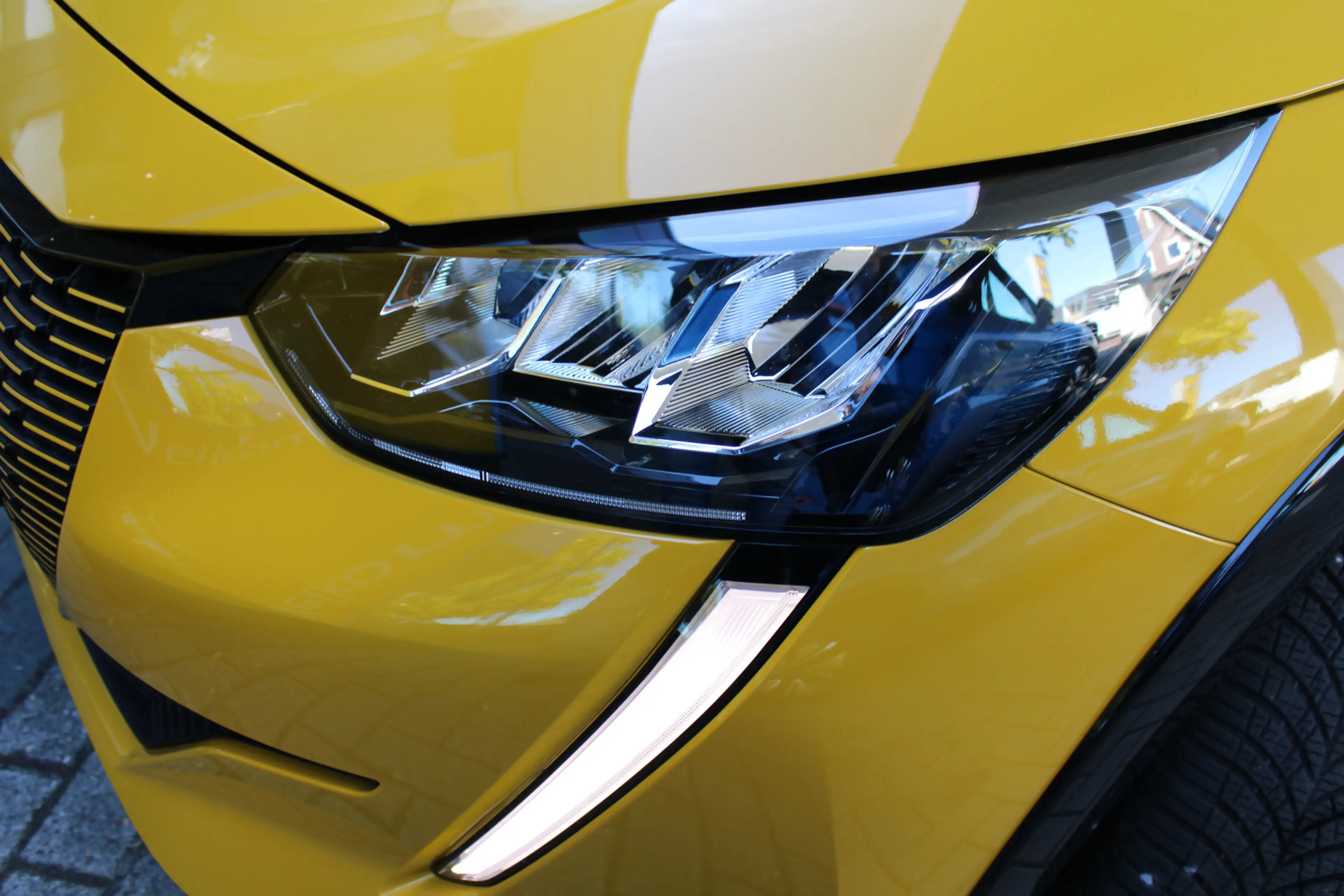 Peugeot e-208 EV Active Pack 50 kWh | PDC Achter — photo 10