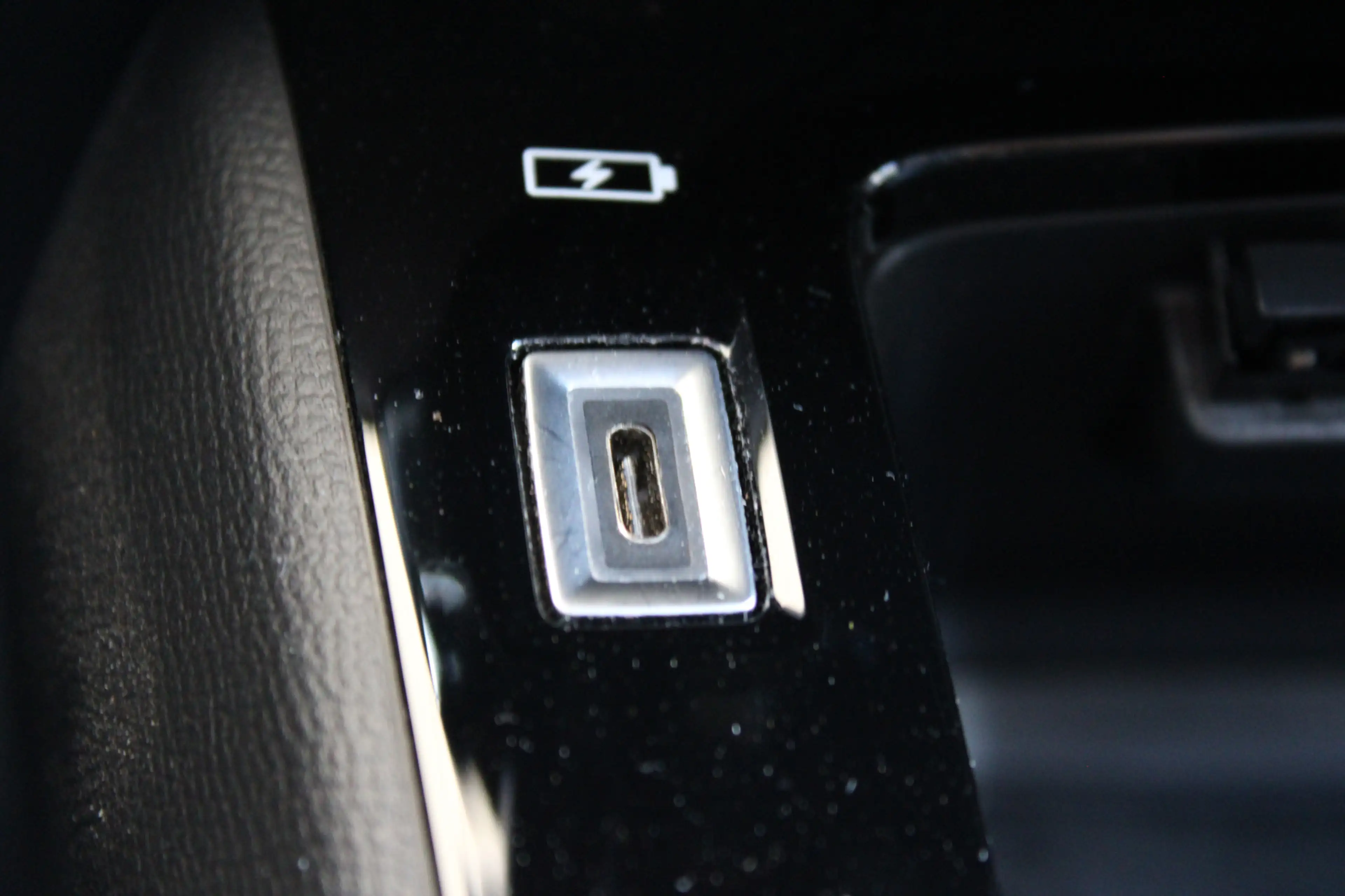 Peugeot e-208 EV Active Pack 50 kWh | PDC Achter — photo 22