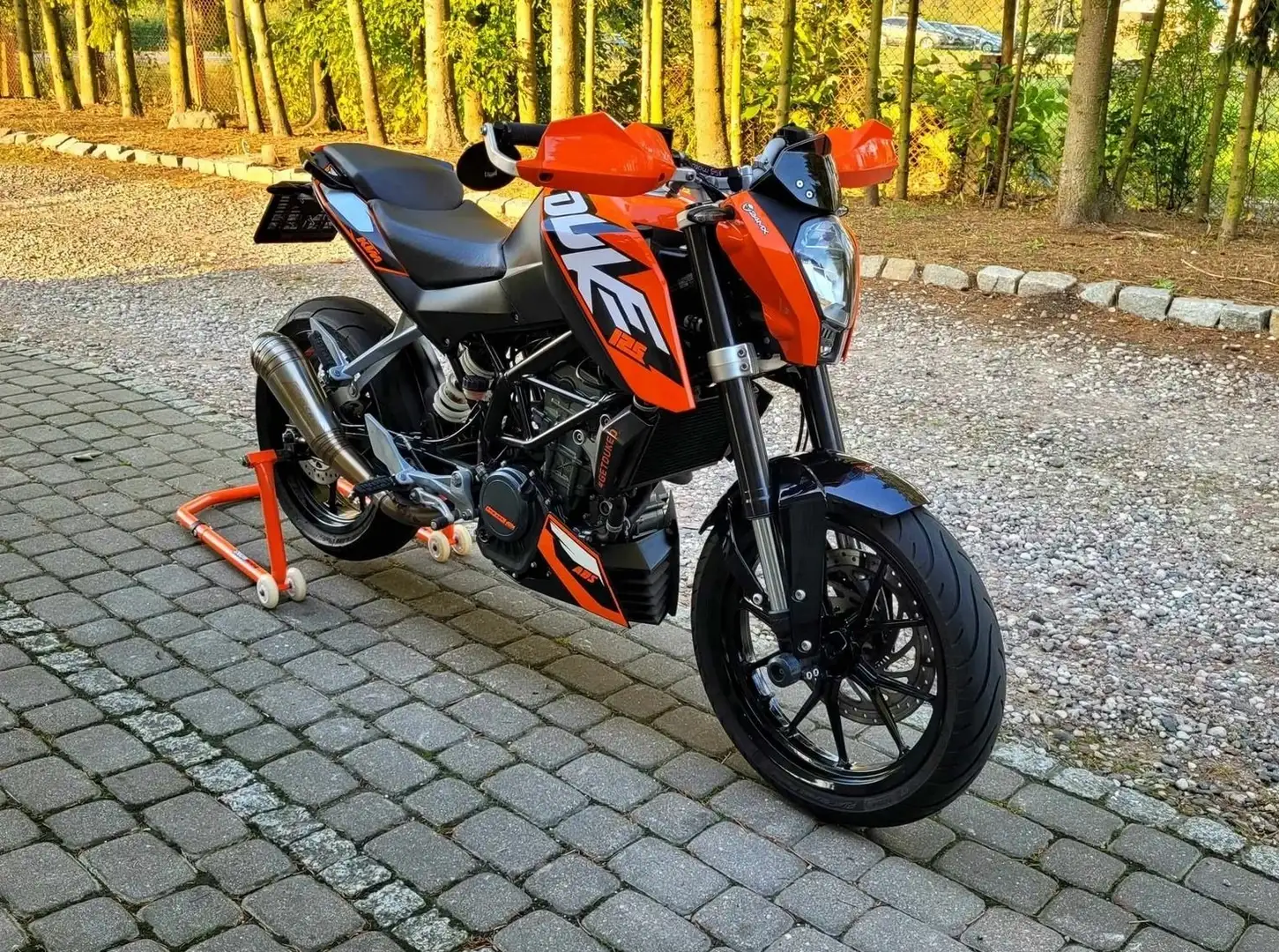 KTM 125 Duke Orange - 1