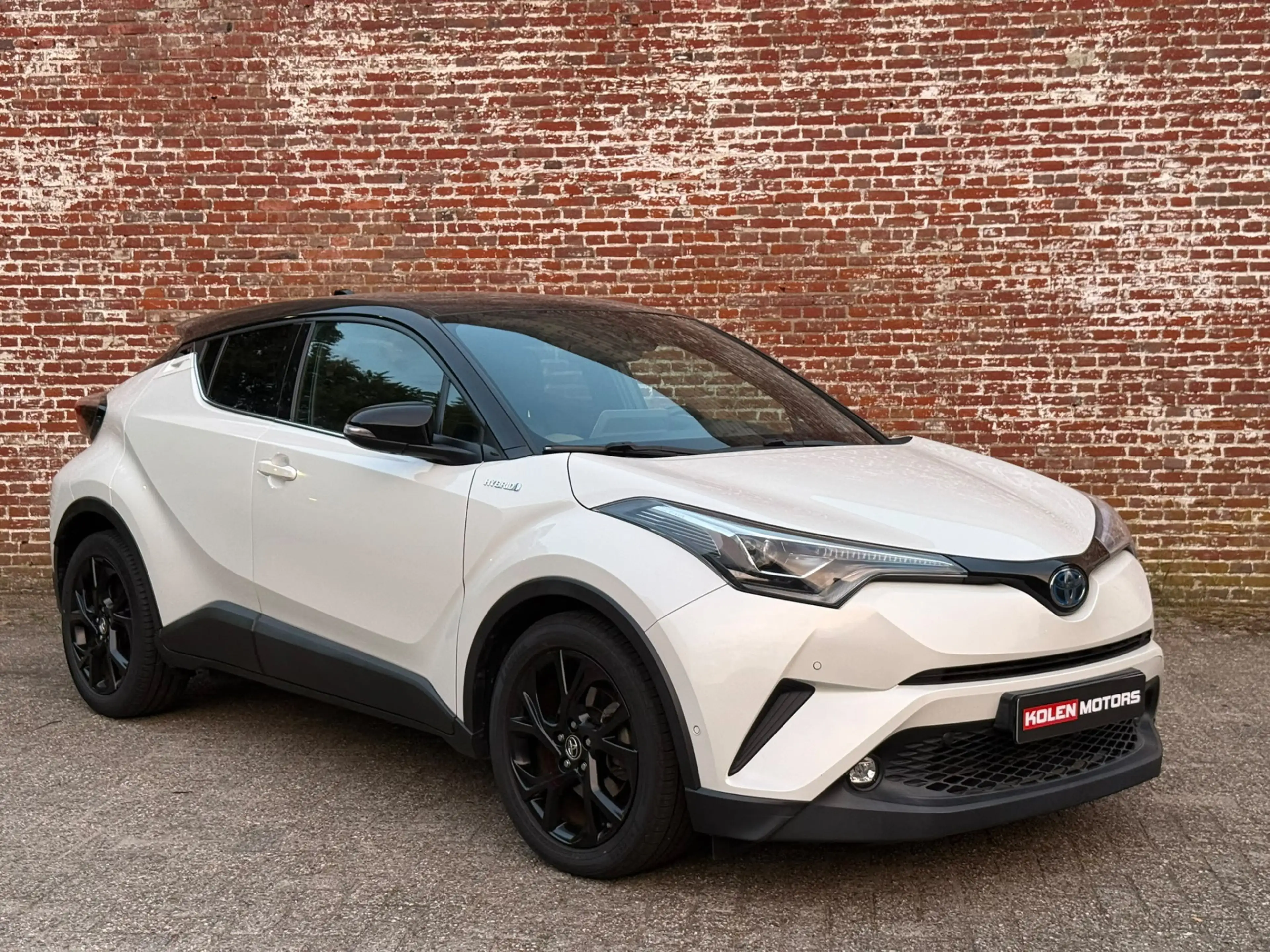 Toyota C-HR 1.8 Hybrid Dynamic AUTOMAAT-JBL-GROOTSCHERM-CHR-HY