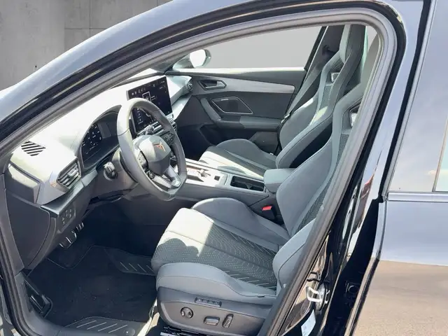 Cupra Formentor view 9