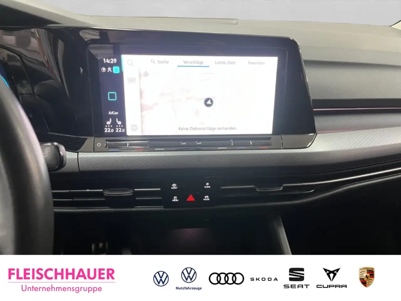 Volkswagen Golf VIII Active 2.0 TDI AHK Pano Matrix Kamera 13