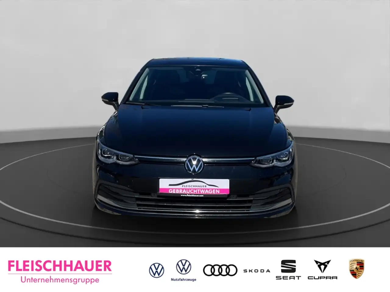 Volkswagen Golf VIII Active 2.0 TDI AHK Pano Matrix Kamera 2