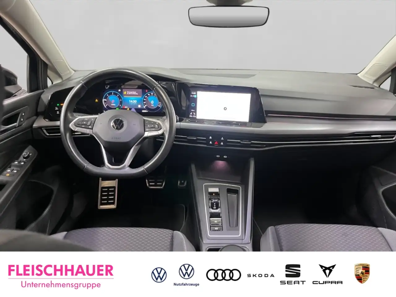 Volkswagen Golf VIII Active 2.0 TDI AHK Pano Matrix Kamera 16