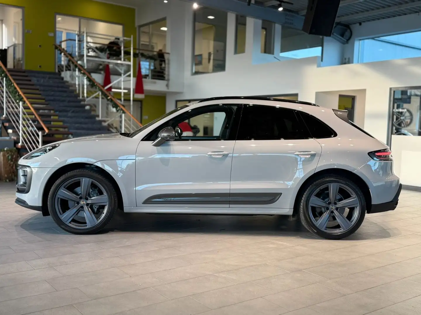 Porsche Macan T*Chrono*Alcantara*360°* Grau - 2
