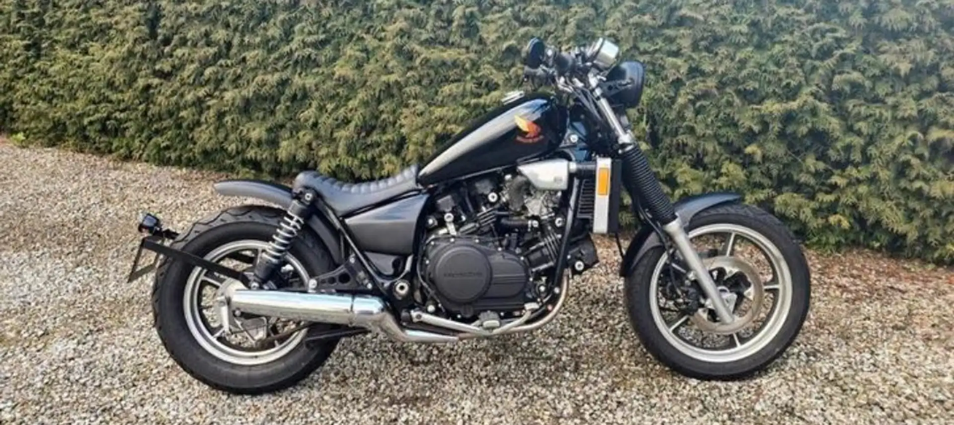 Honda VF 750 VF750C crna - 1