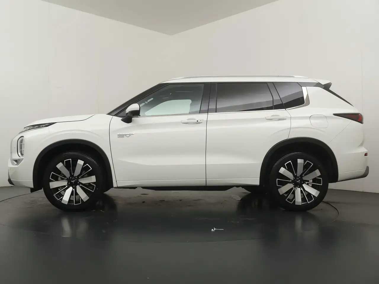Mitsubishi Outlander 2026