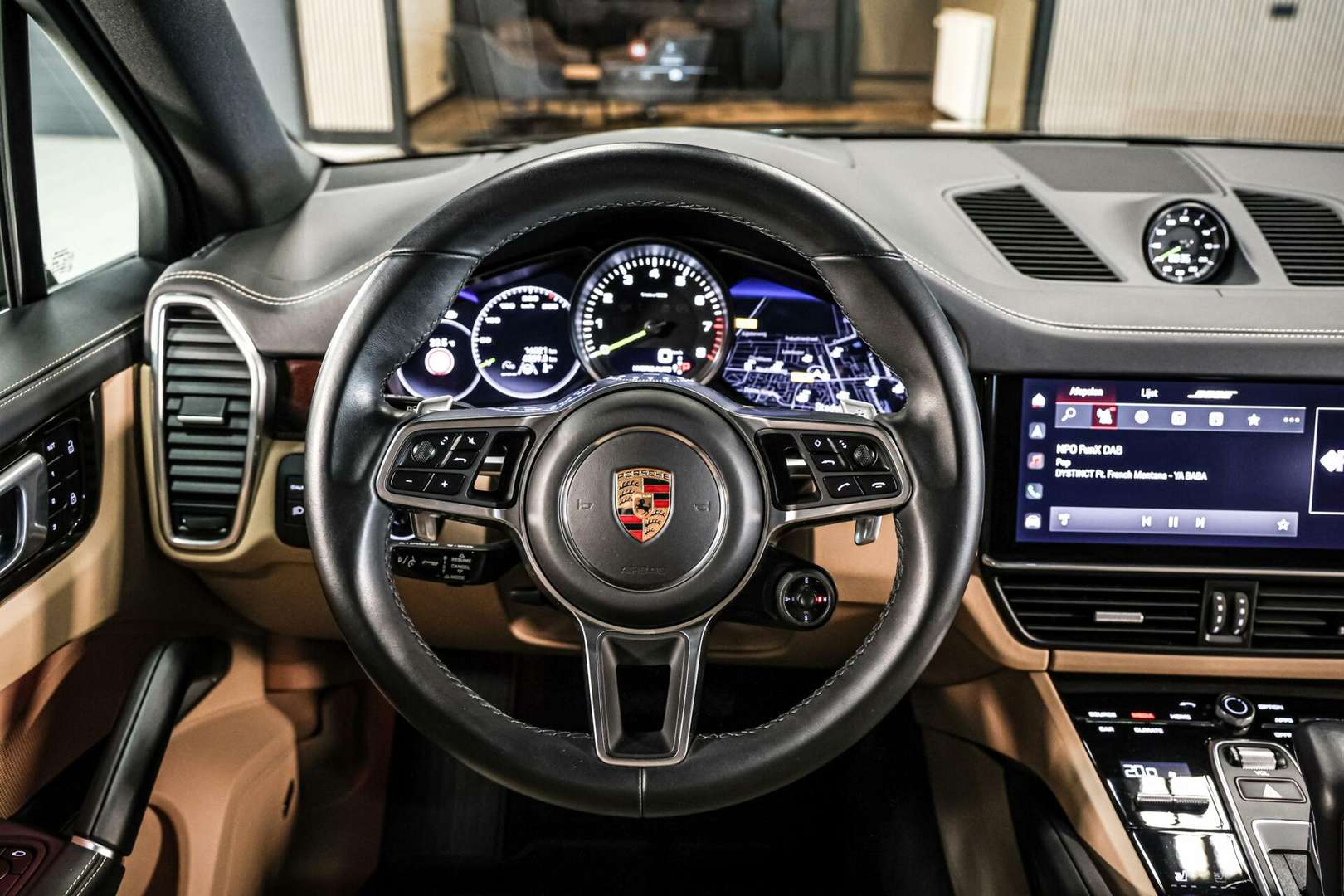 Porsche Cayenne E-Hybrid Platinum Edition - 2022 - Joinsteer - #35