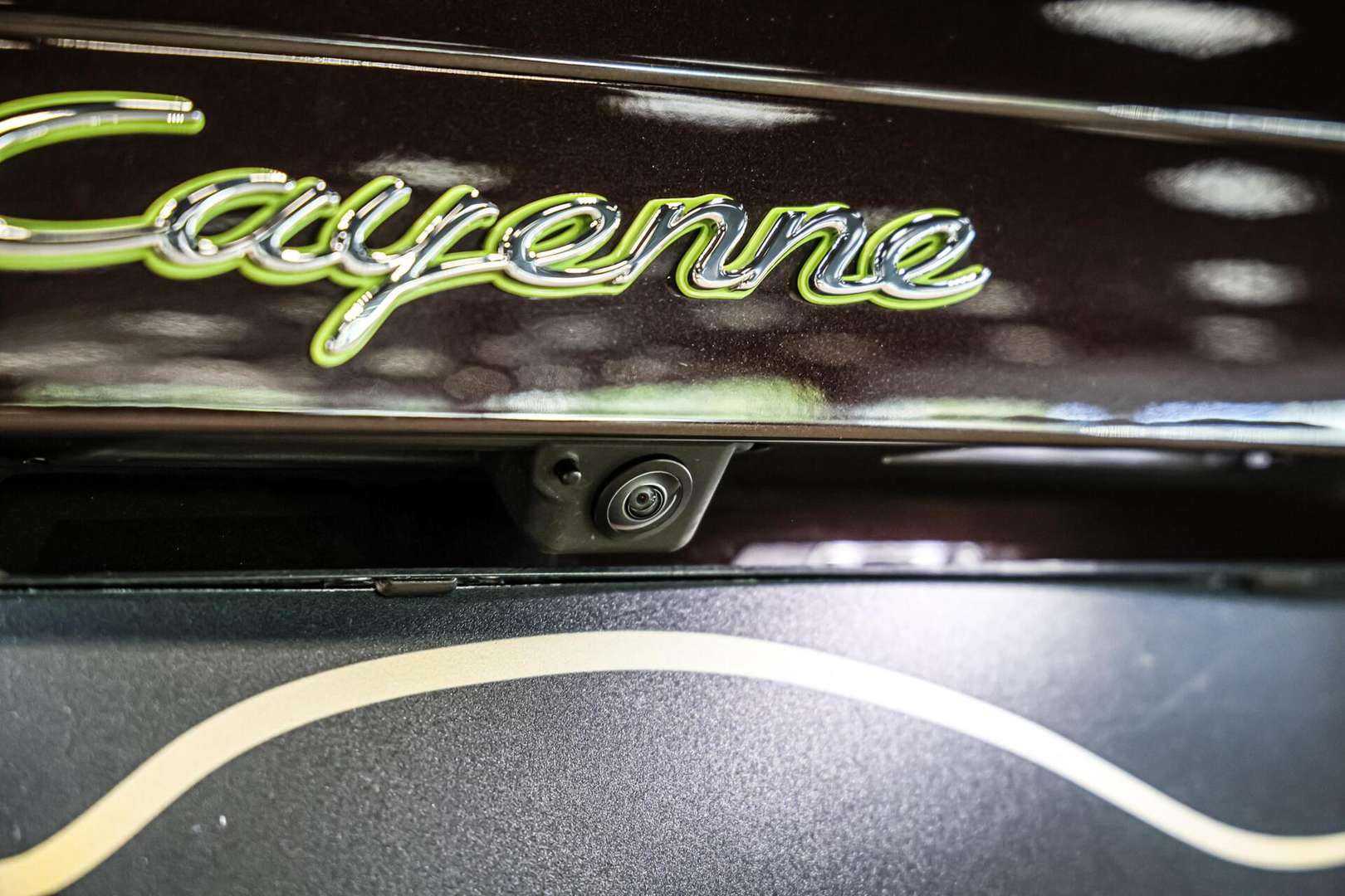 Porsche Cayenne E-Hybrid Platinum Edition - 2022 - Joinsteer - #30