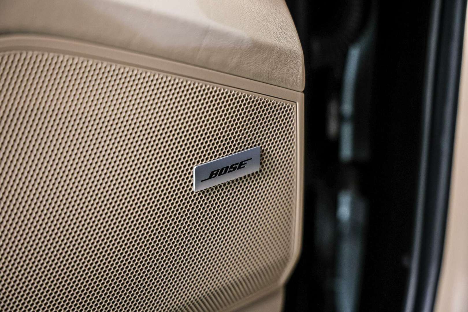 Porsche Cayenne E-Hybrid Platinum Edition - 2022 - Joinsteer - #39