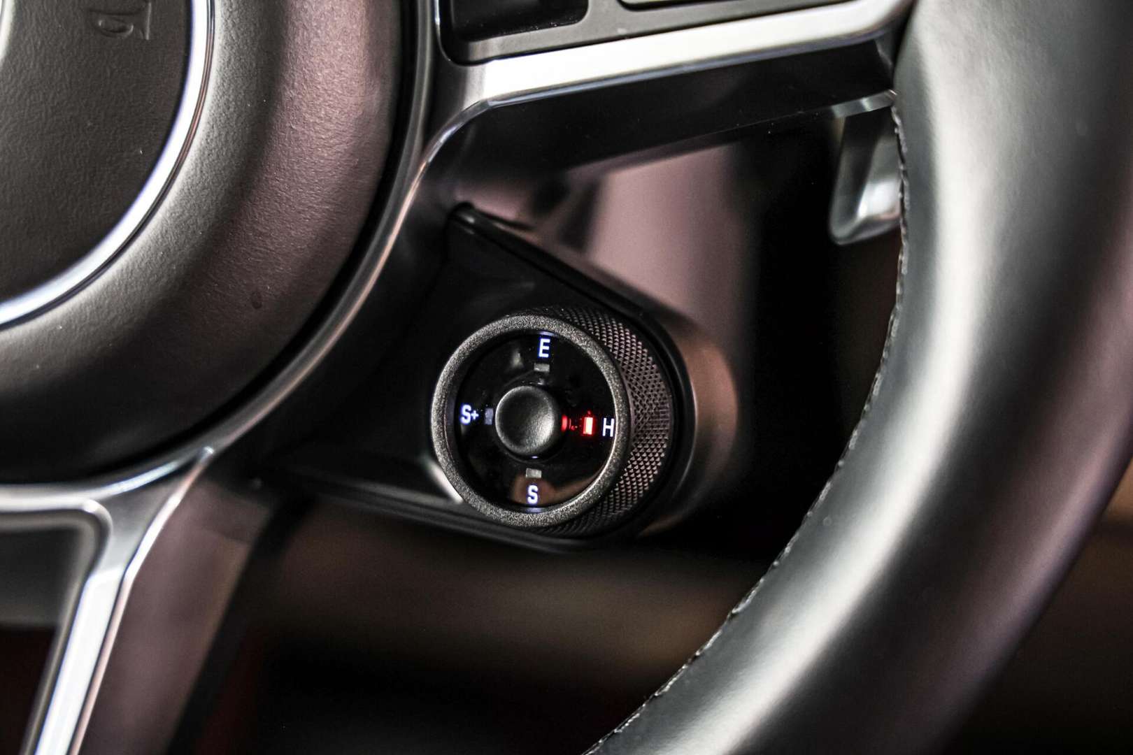 Porsche Cayenne E-Hybrid Platinum Edition - 2022 - Joinsteer - #45