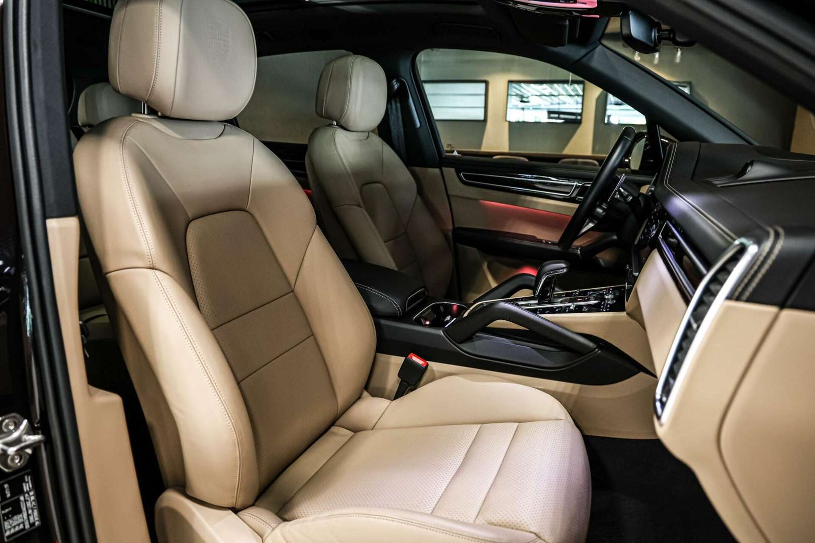 Porsche Cayenne E-Hybrid Platinum Edition - 2022 - Joinsteer - #20