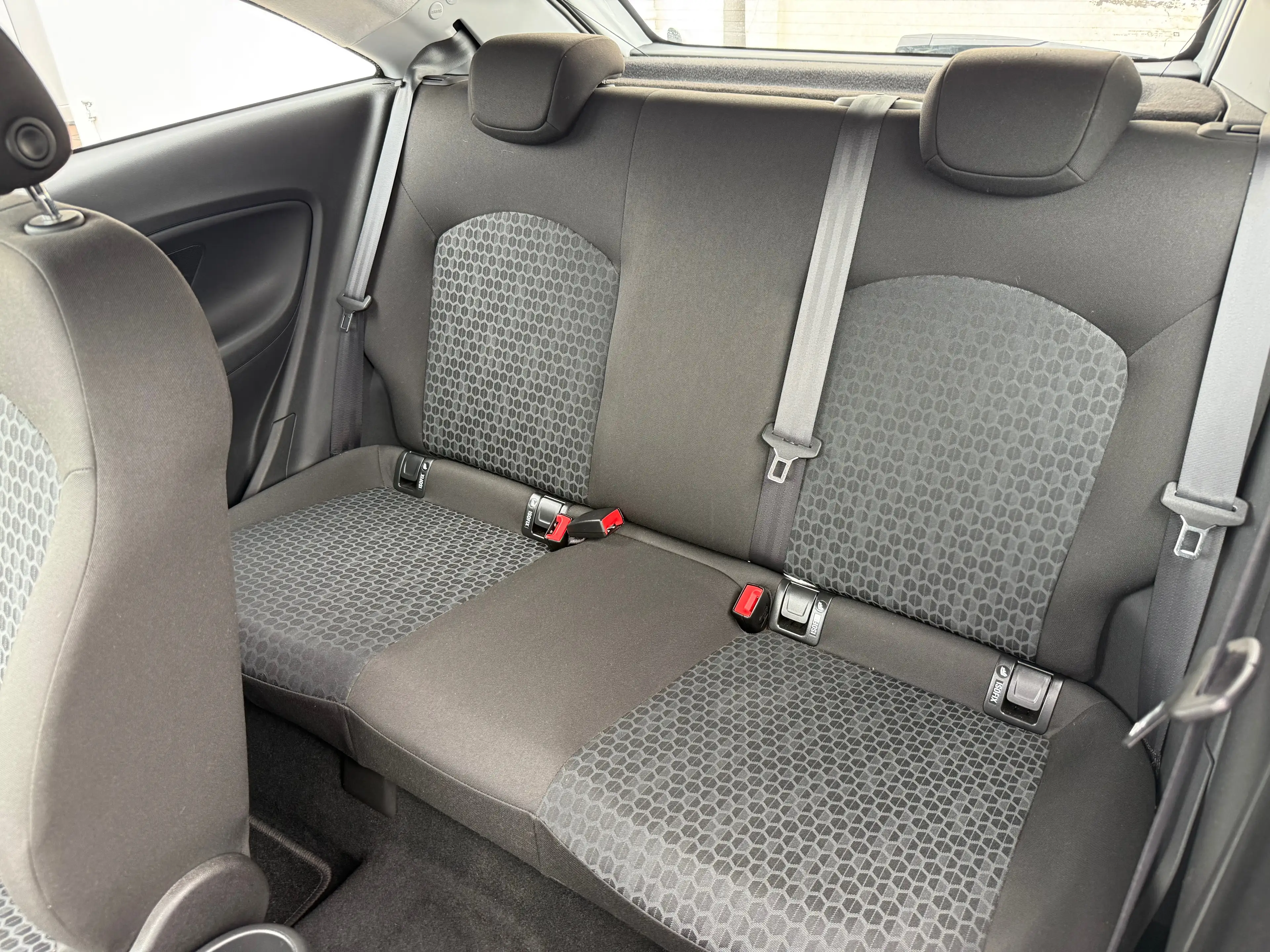 Opel Corsa E — photo 7