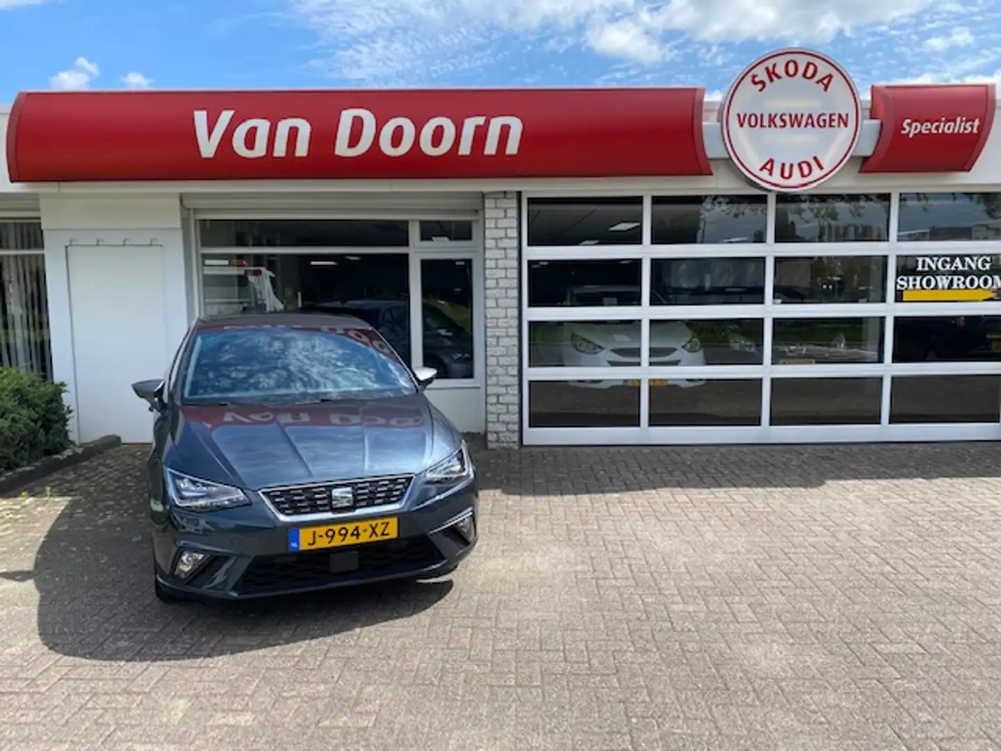 SEAT Ibiza 1.0 EcoTSI 95pk Xcellence / CARPLAY / KEYLESS Grijs - 1