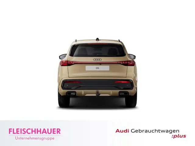 Audi Q5 view 6