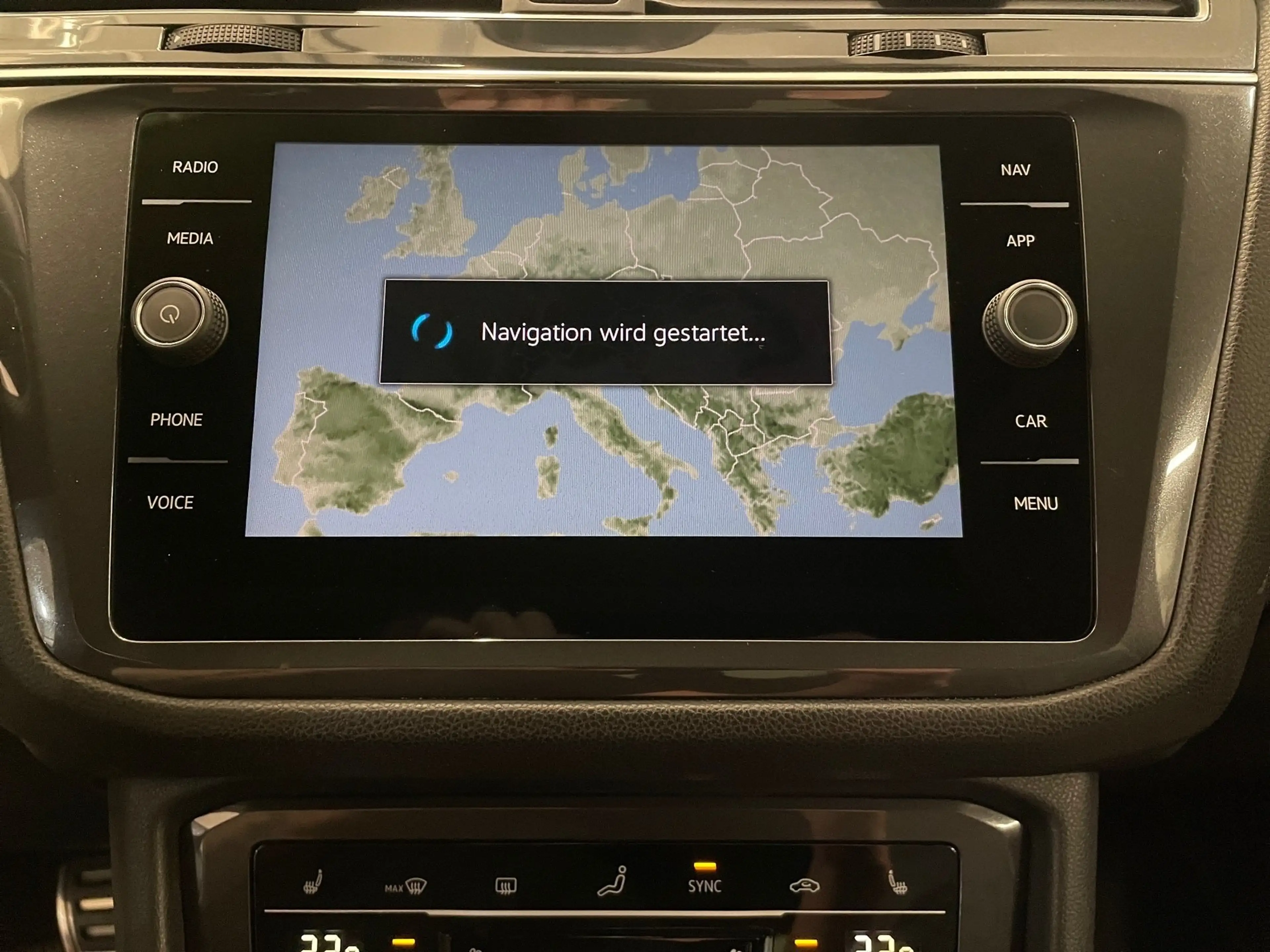 Volkswagen Tiguan Allspace 2.0 TDI 4M R-Line *7S*AHK*MATRIX* — photo 12
