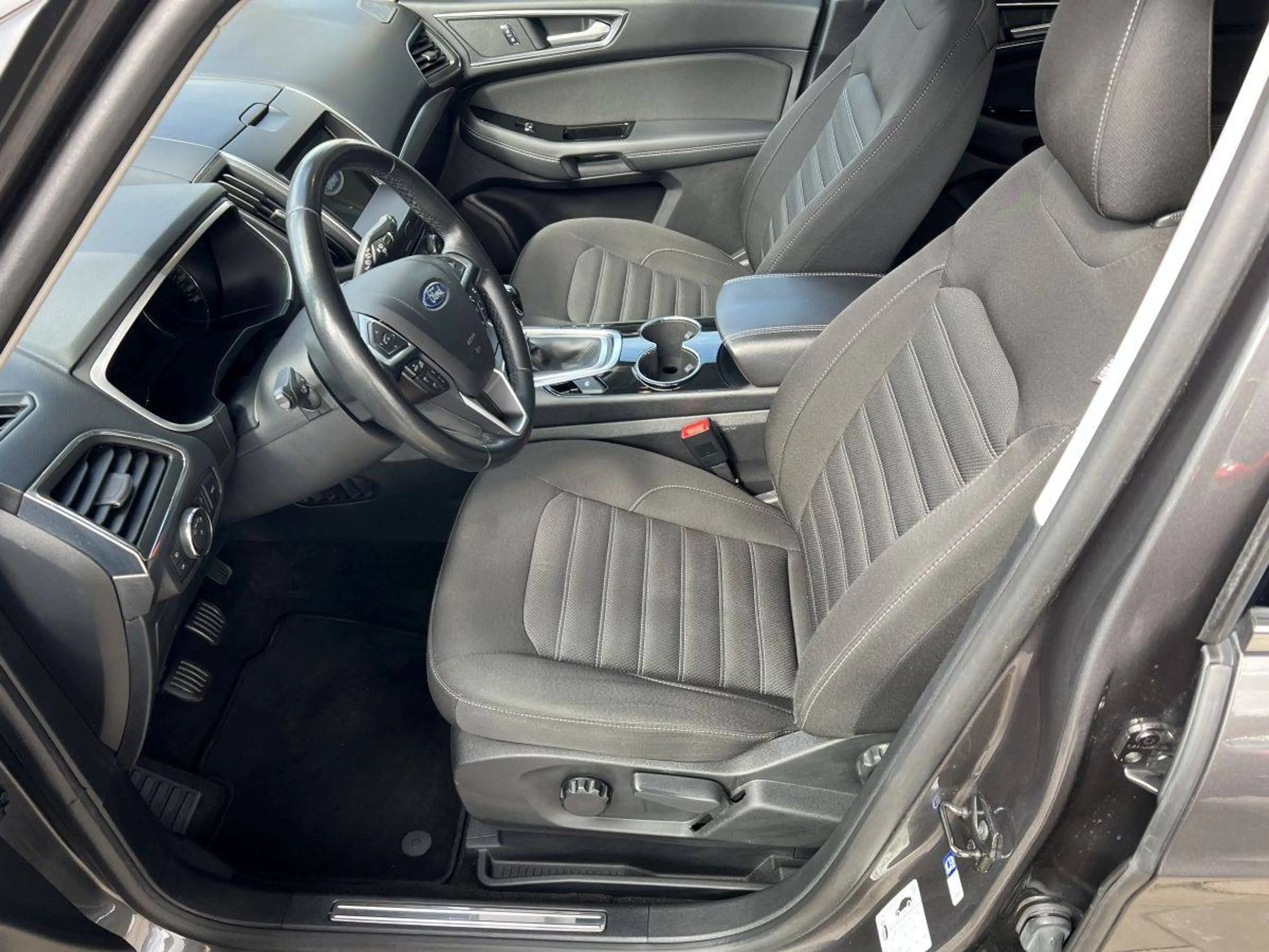 Ford Galaxy 1.5 EcoBoost Titanium *sehr gepflegter Zustand* 2.Hand* — photo 10