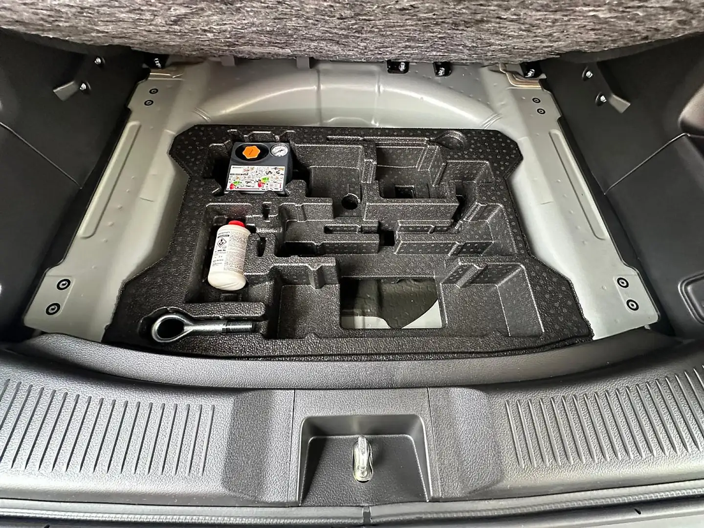 Suzuki S-Cross 1,4 Hybrid ALLGRIP flash Silber - 2