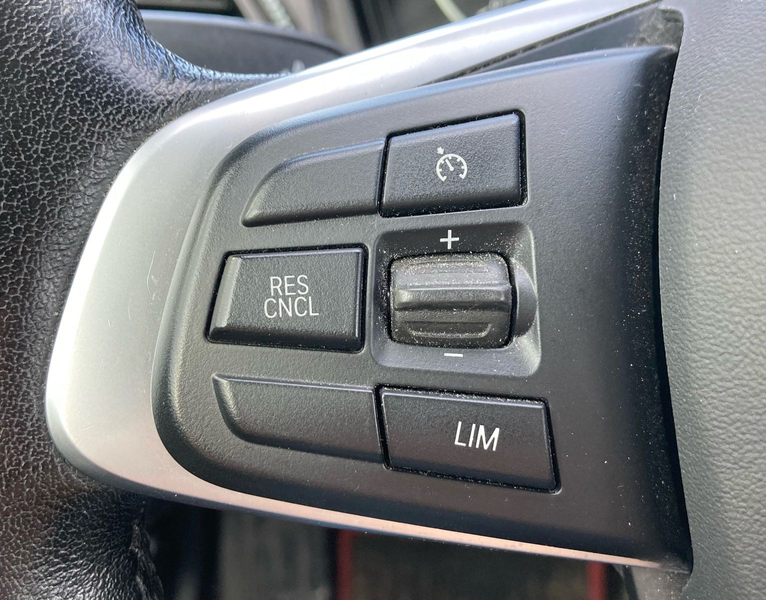 BMW 218 Sport Line AHK Panorama — photo 20