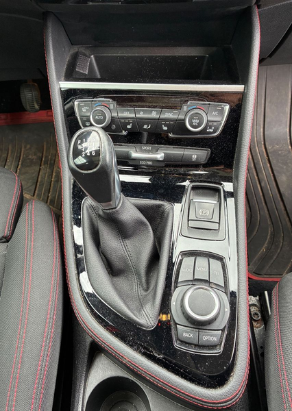 BMW 218 Sport Line AHK Panorama — photo 14