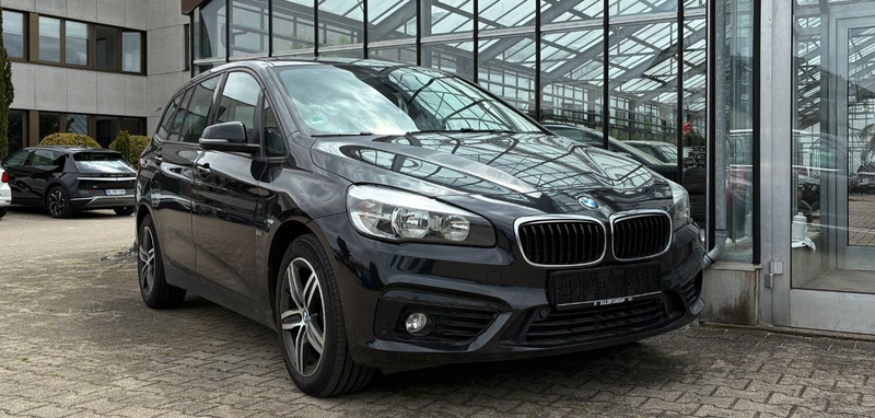 BMW 218 Sport Line AHK Panorama