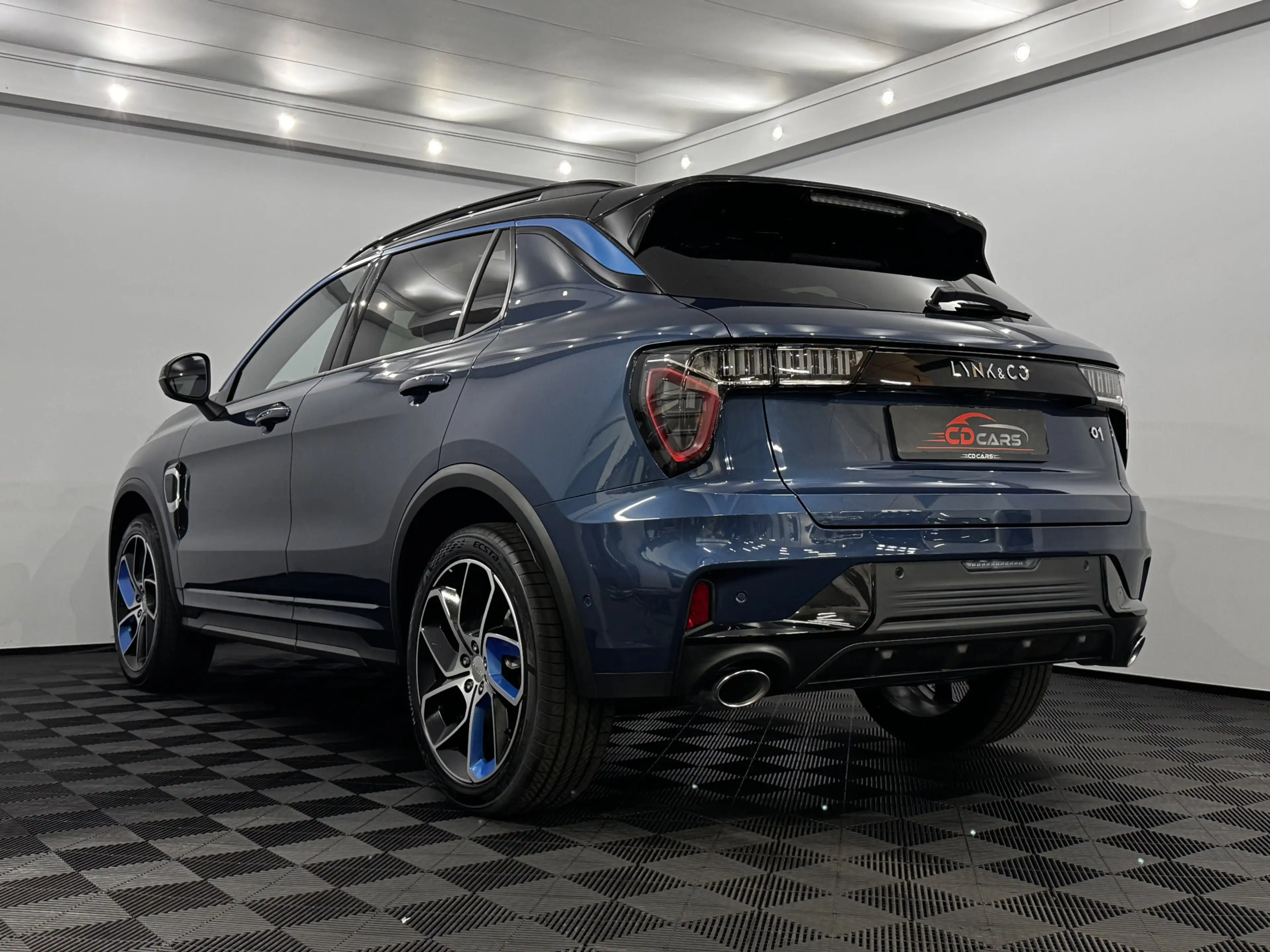 Lynk & Co 01 1.5 Pano, 360 Camera, Navi, Keyless start, Stoelve — photo 4