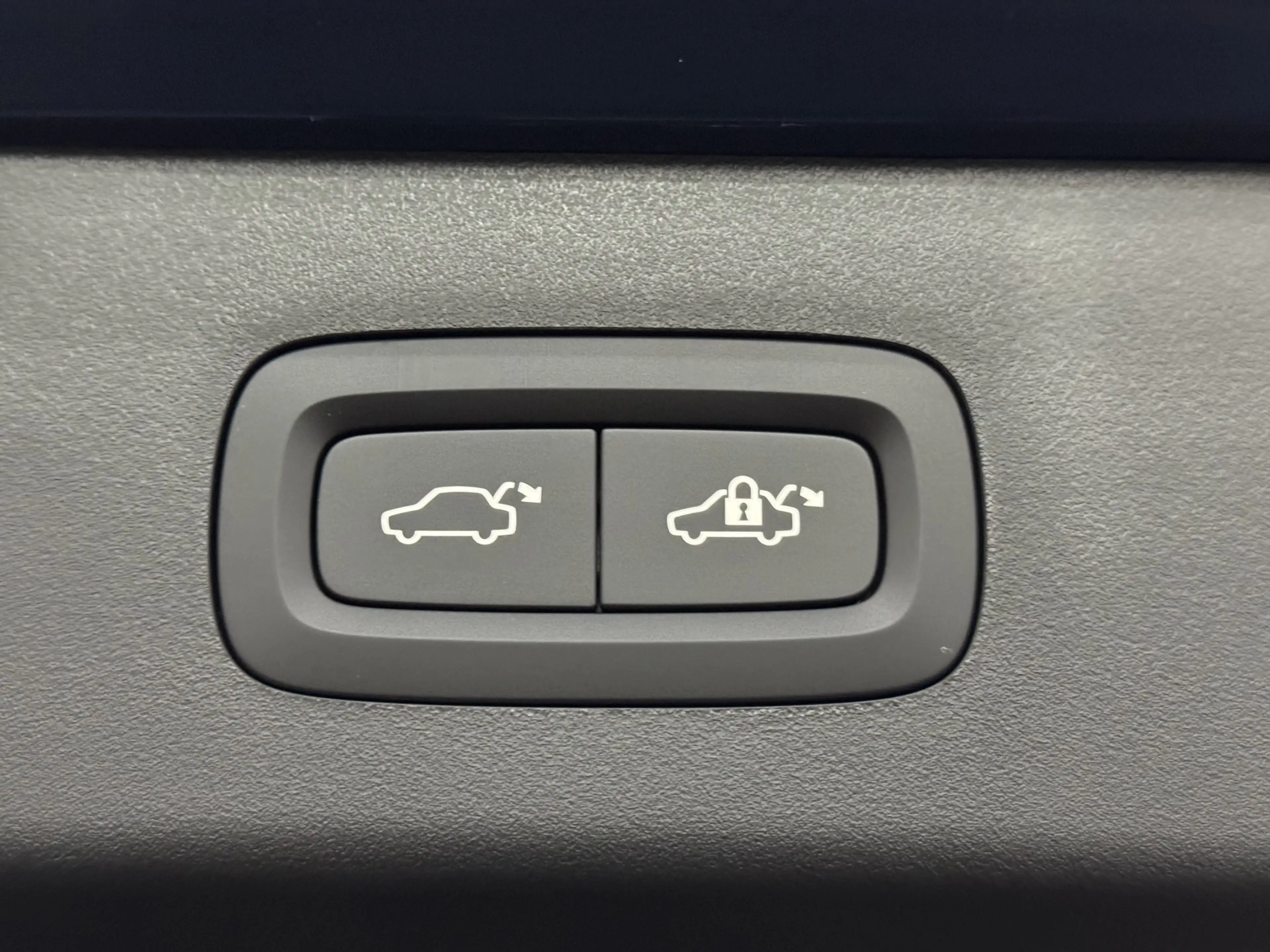 Lynk & Co 01 1.5 Pano, 360 Camera, Navi, Keyless start, Stoelve — photo 33
