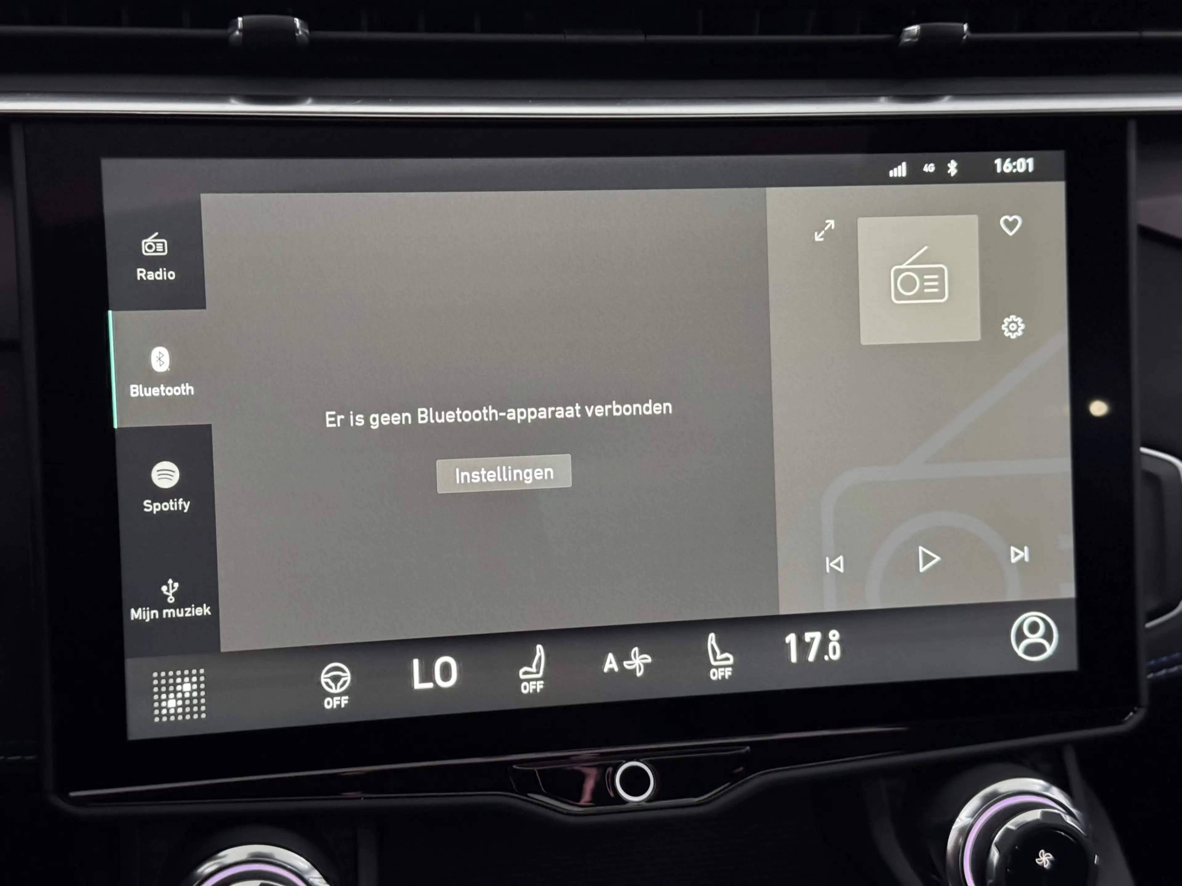 Lynk & Co 01 1.5 Pano, 360 Camera, Navi, Keyless start, Stoelve — photo 23