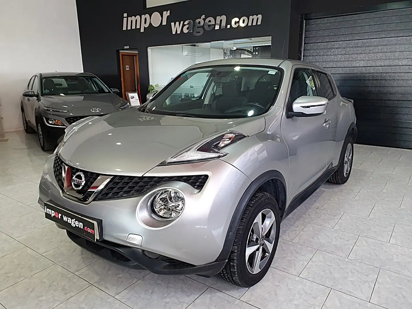 Nissan Juke 1.6 Bose Personal Ed. Black 4x2 112 Gris - 1