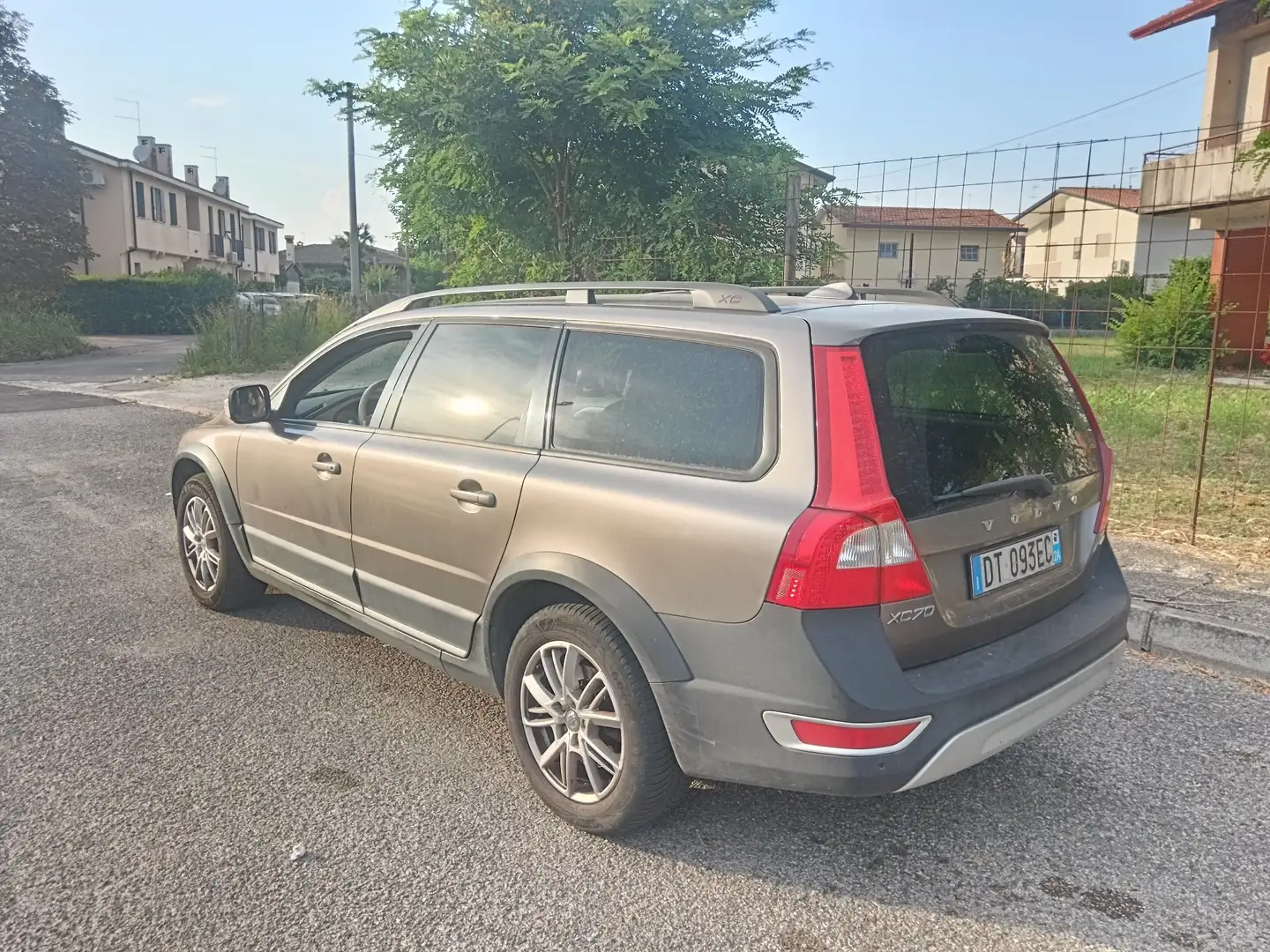 Volvo XC70 2.4d Momentum 175cv geartronic - 2