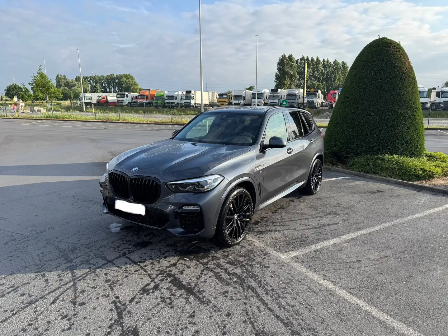 BMW X5 xDrive45e - 1