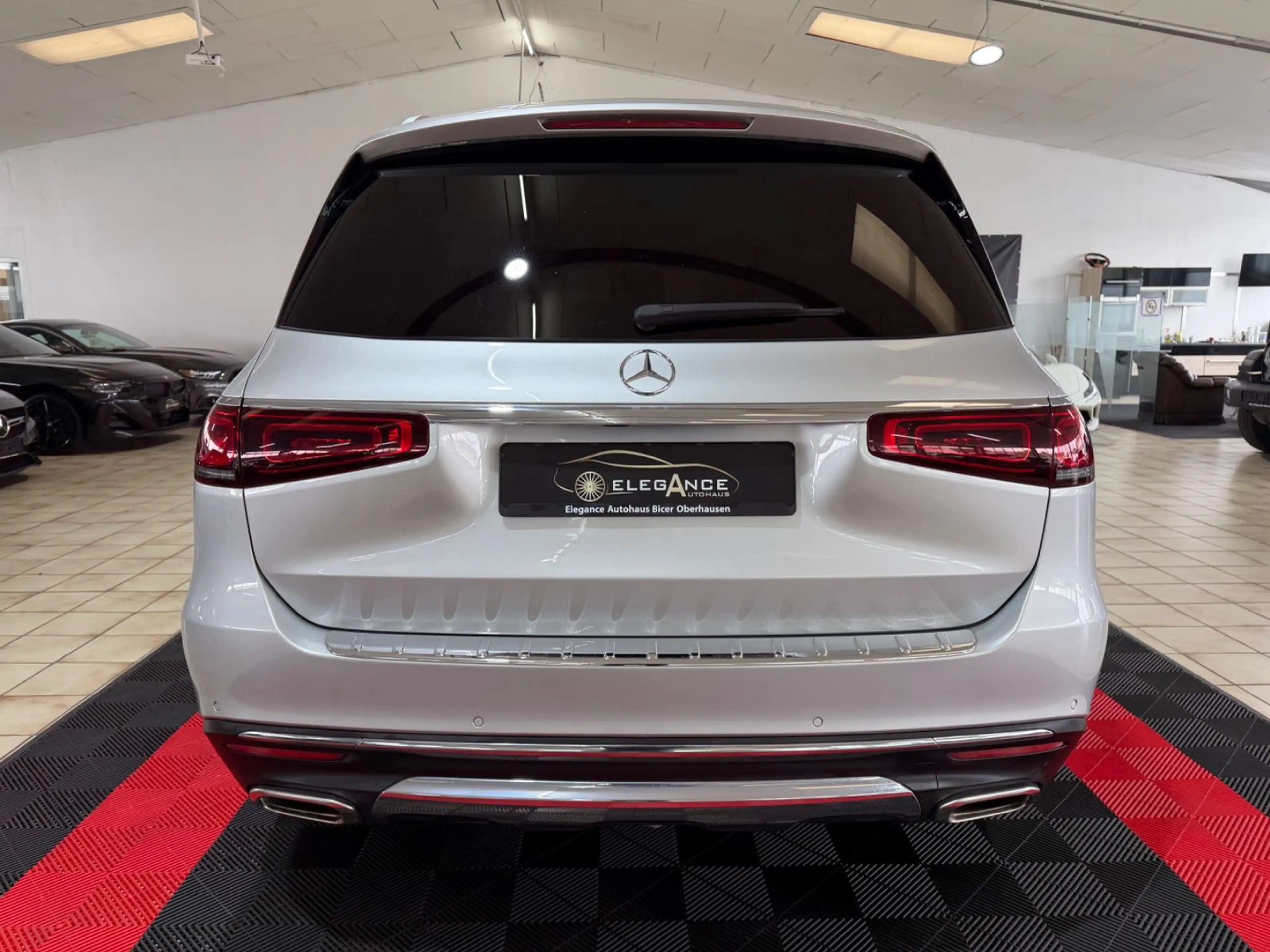Mercedes-Benz GLS 580 4Matic*PANO*LED*360°KA*7-SITZ*AMBIENTE* — photo 6