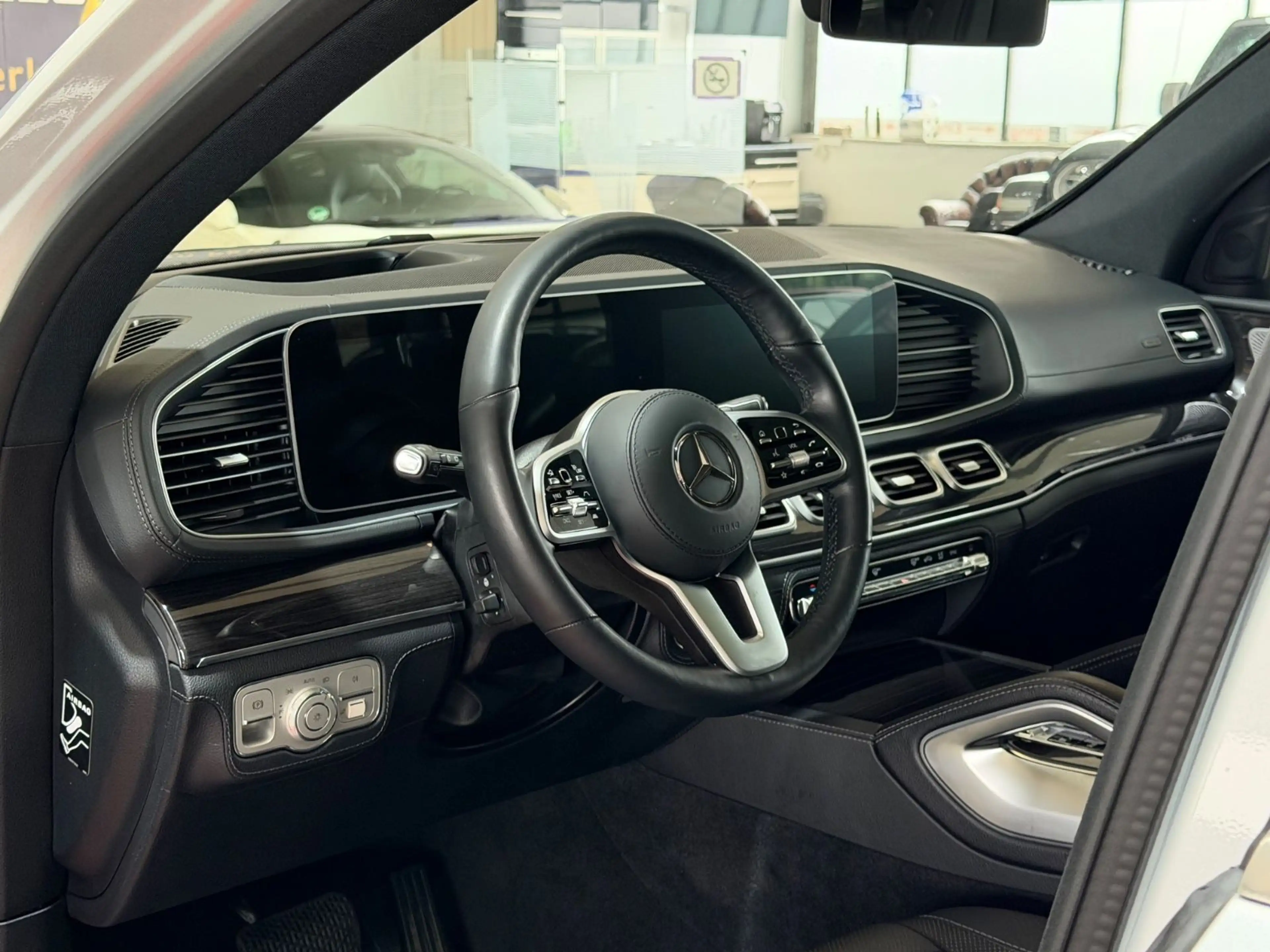 Mercedes-Benz GLS 580 4Matic*PANO*LED*360°KA*7-SITZ*AMBIENTE* — photo 13