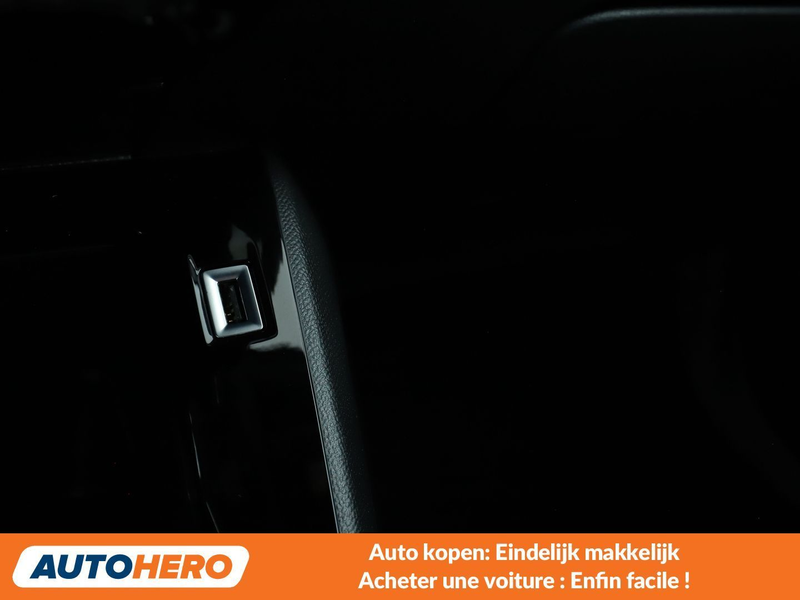 Peugeot 2008 1.2 PureTech Style — photo 14