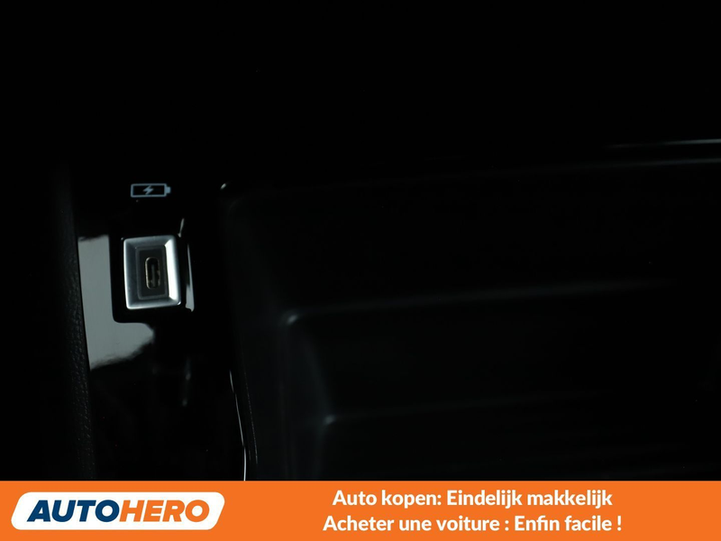Peugeot 2008 1.2 PureTech Style — photo 13