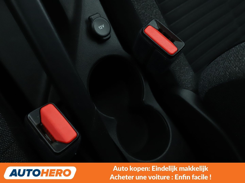 Peugeot 2008 1.2 PureTech Style — photo 15
