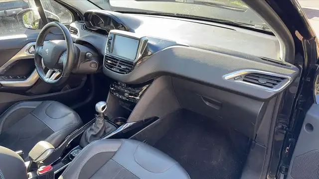 Peugeot 2008 view 10