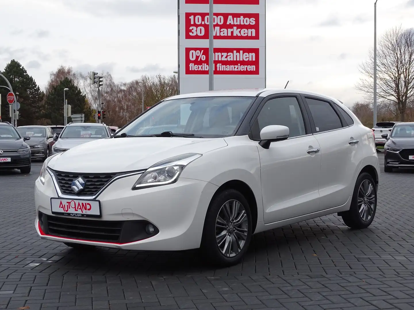 Suzuki Baleno 1.0 Boosterjet Navi Xenon ACC Sitzheizung Weiß - 2