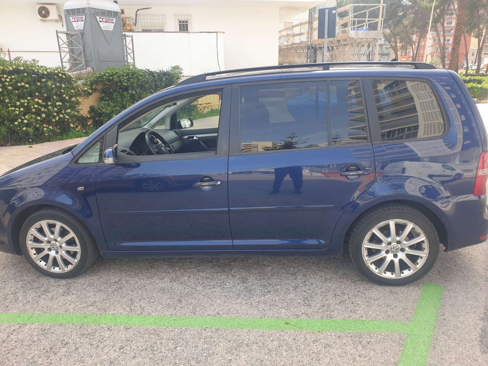 Volkswagen Touran 2.0 16S TDI 140 Sportline - foto 1