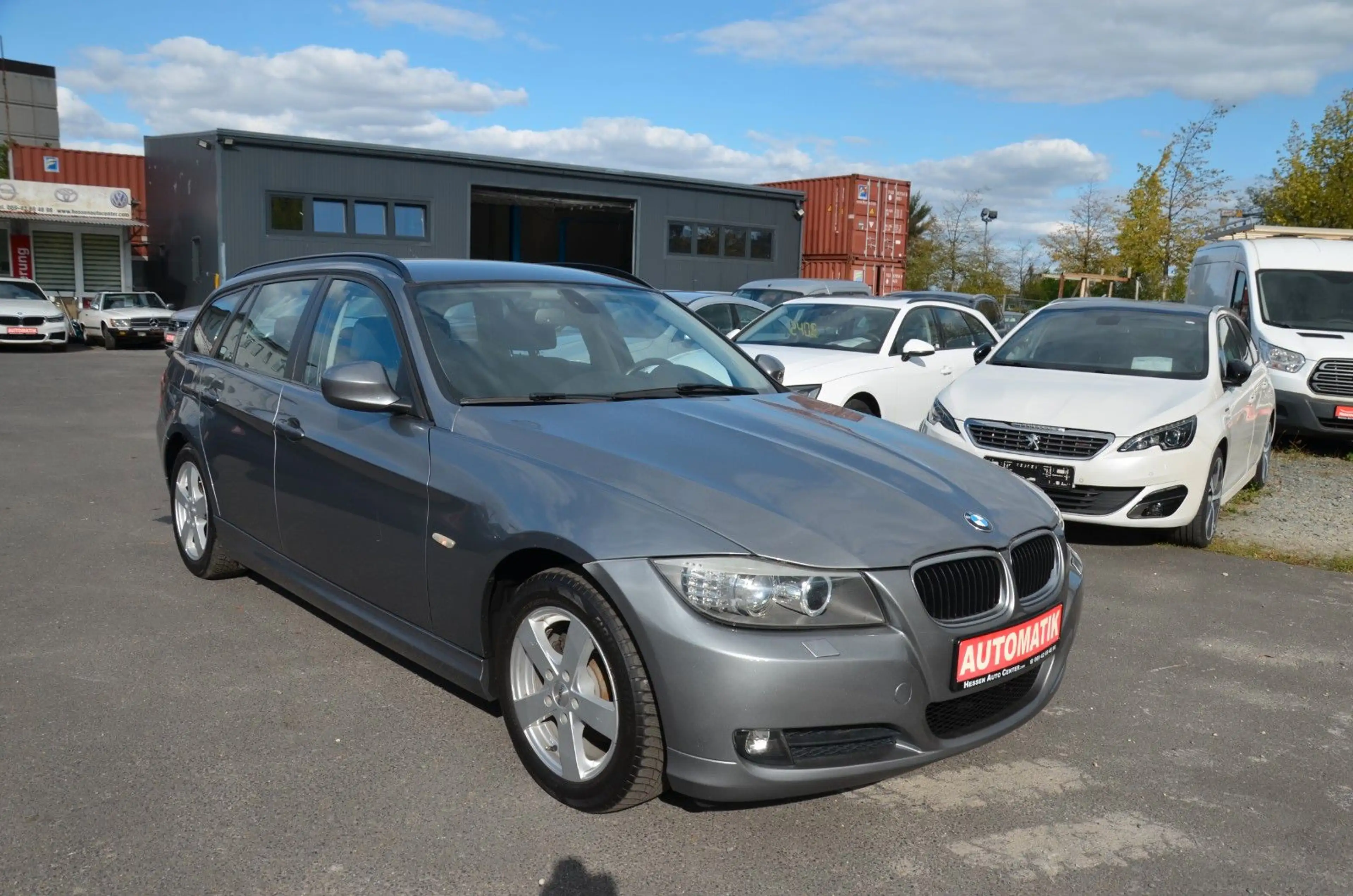 BMW 318 Touring*NAVI*XENON*TEMPO*PDC*SZH*TÜV*TOP — photo 3