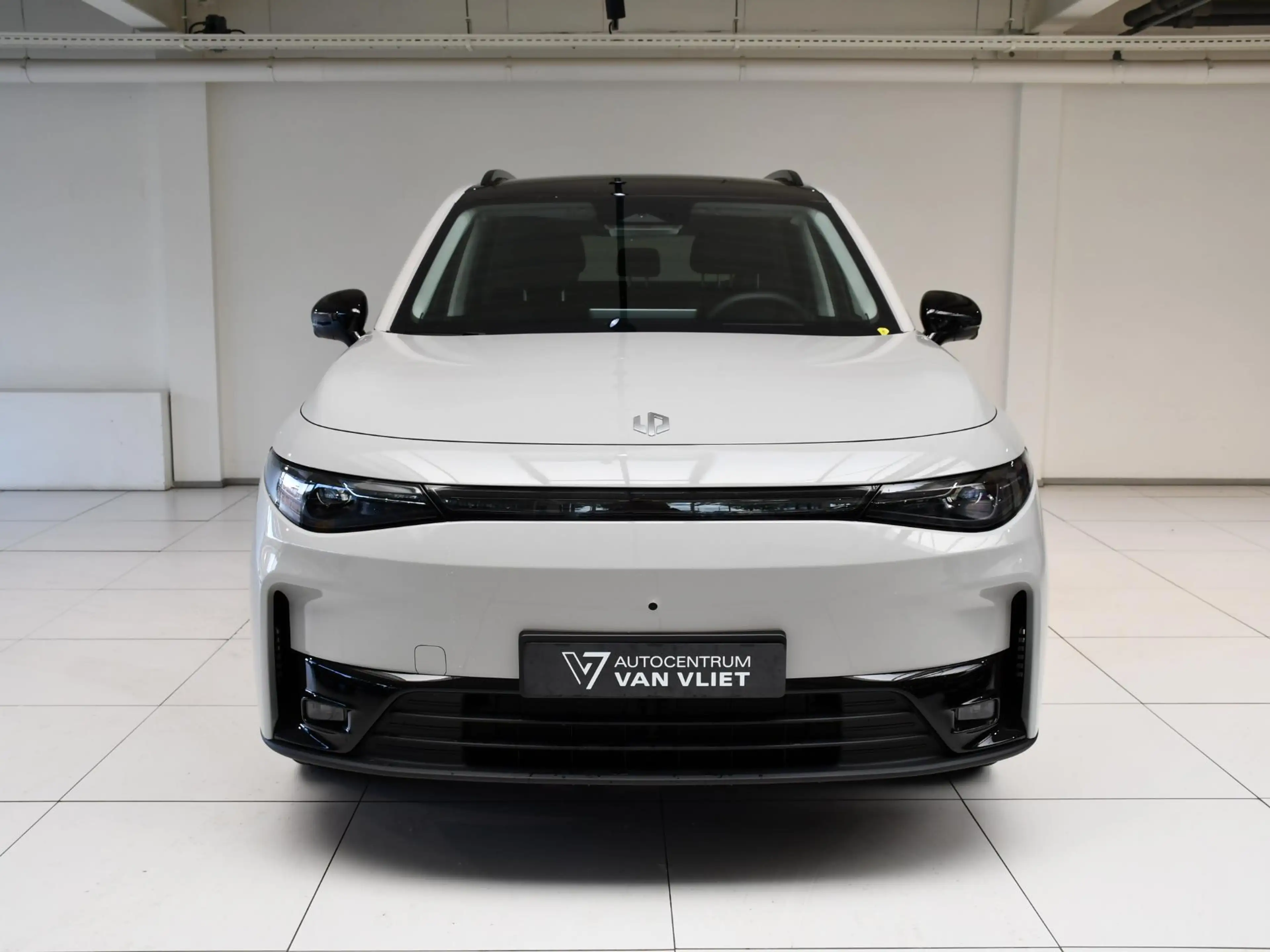 Leapmotor C10 Design ProMax 81.9 kWh . — photo 14