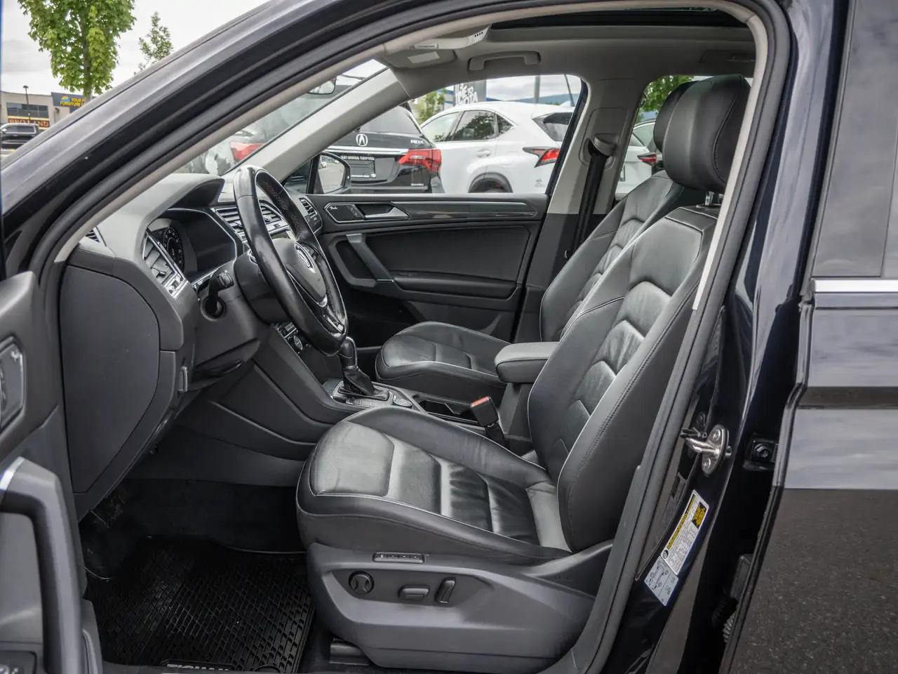 Volkswagen Tiguan снимка Volkswagen Tiguan