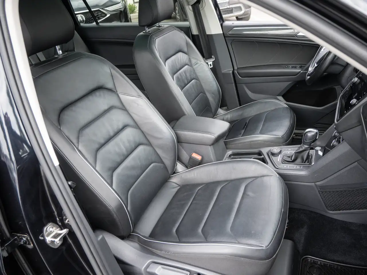 Volkswagen Tiguan снимка Volkswagen Tiguan