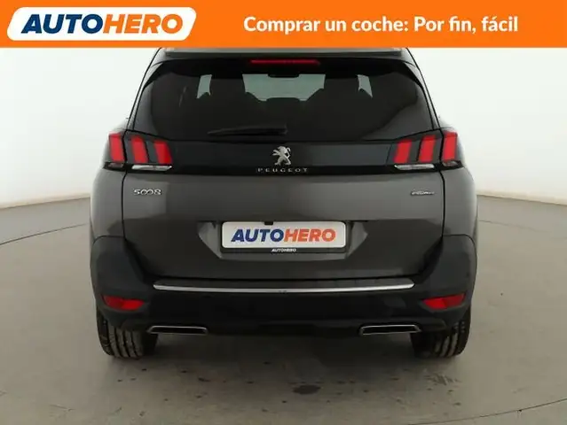 Peugeot 5008 view 5