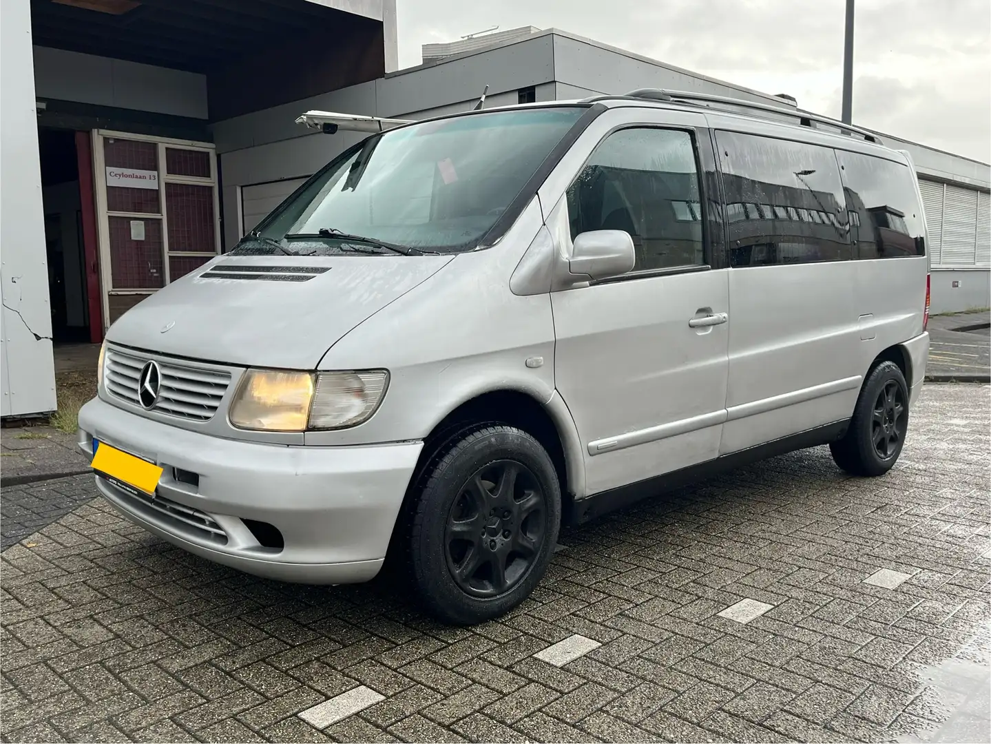 Mercedes-Benz Vito Camper Grigio - 2