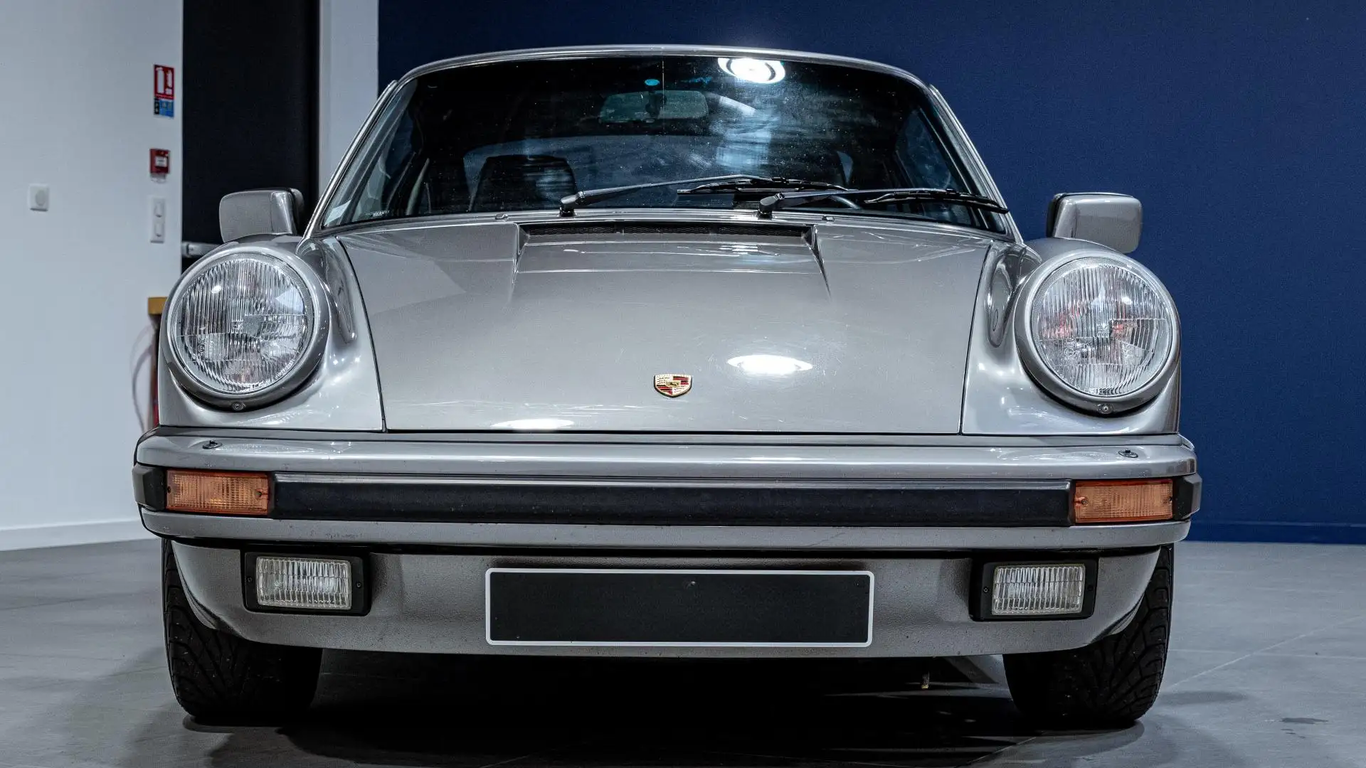 Porsche 911 3.2i - 231  TYPE G COUPE Carrera Grijs - 1