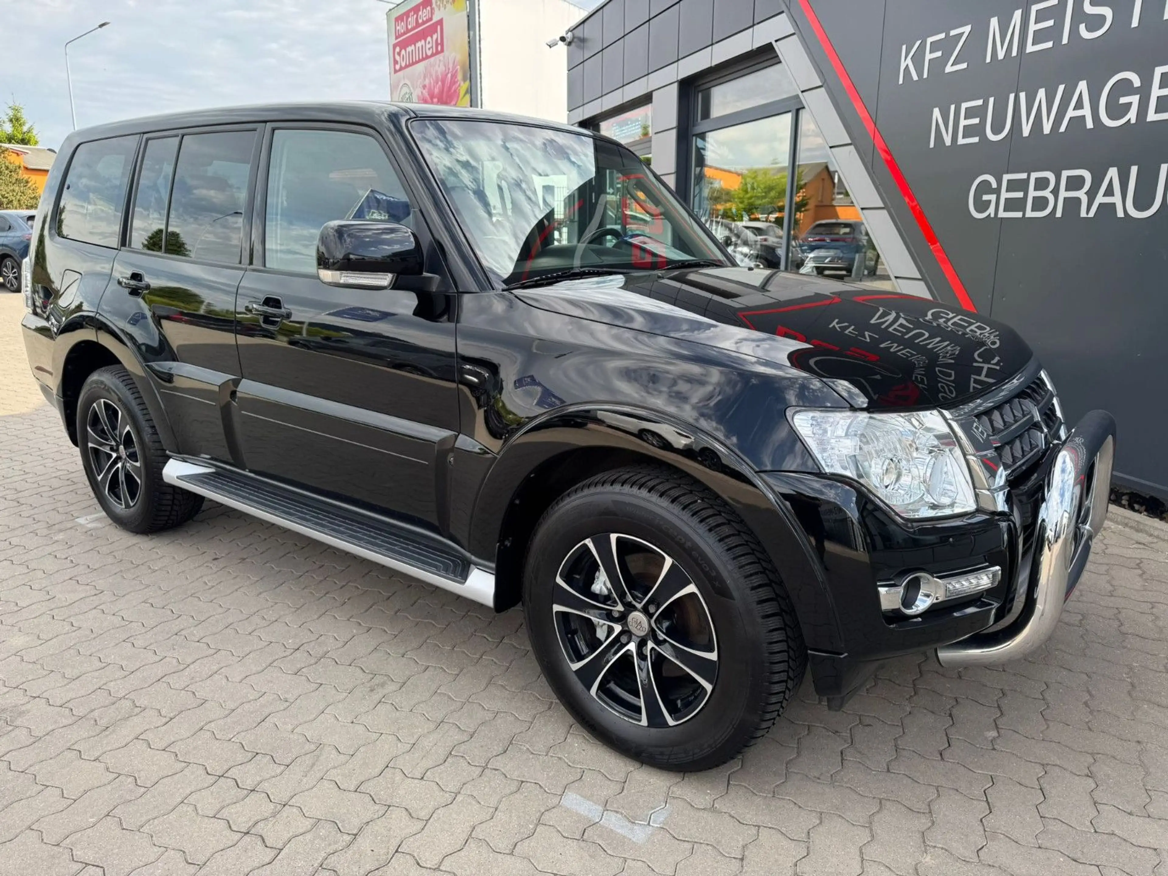 Mitsubishi Pajero 3.2 DI-D Diamant Edition ACC LEDER KAMERA — photo 13