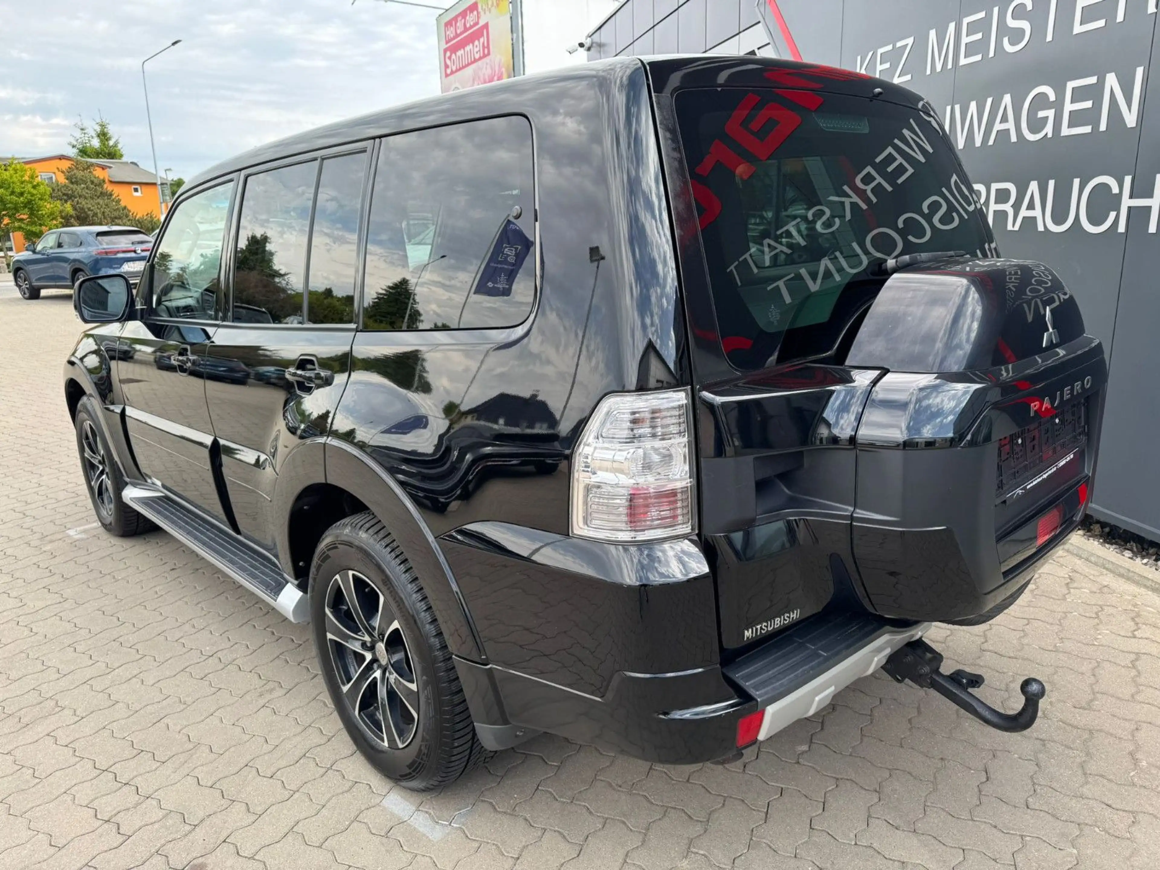 Mitsubishi Pajero 3.2 DI-D Diamant Edition ACC LEDER KAMERA — photo 7